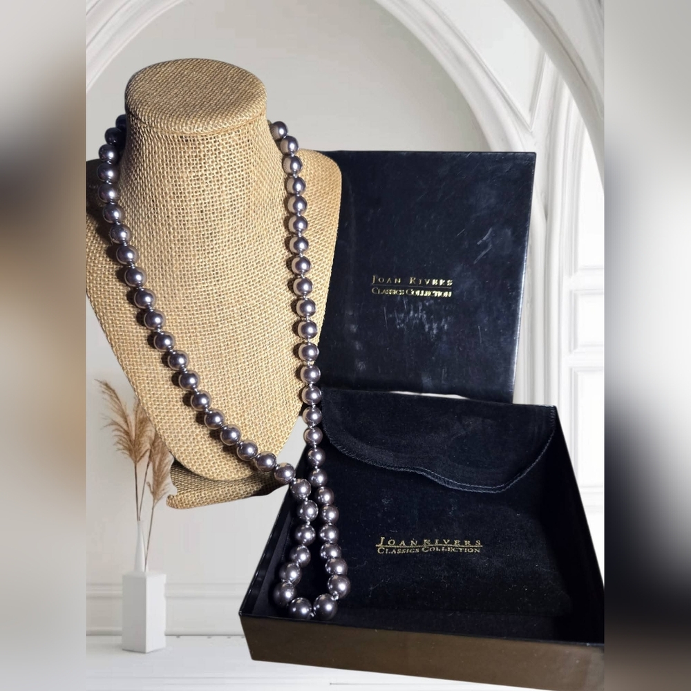 Joan Rivers NOS Silver Pearl Necklace with Bag